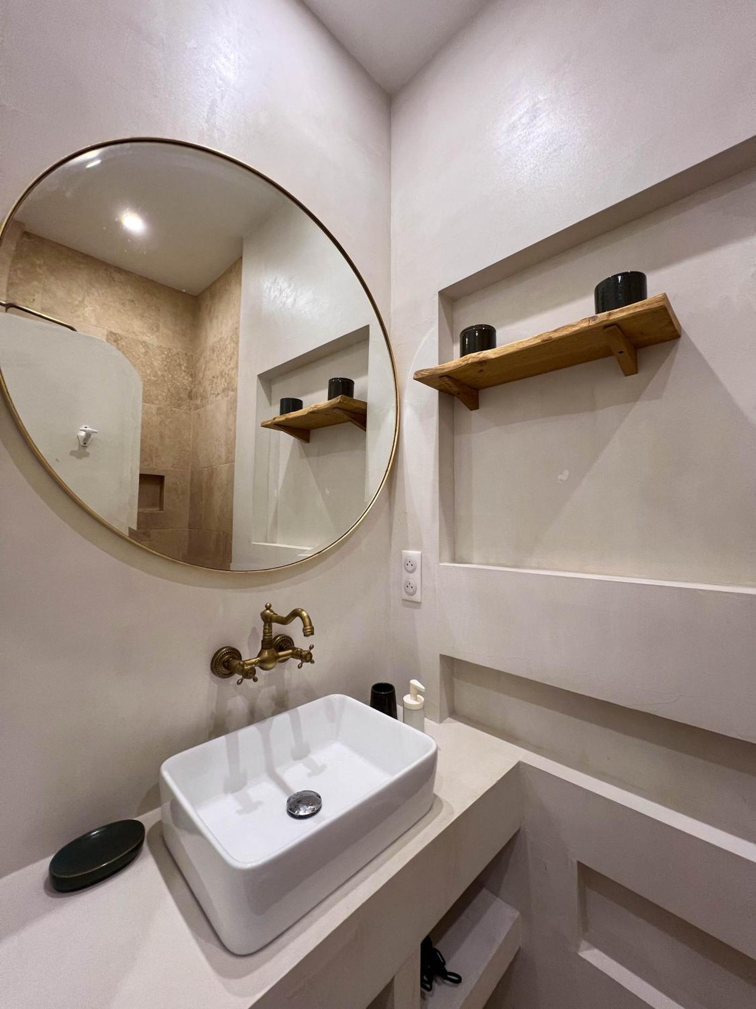 Ferienwohnung Chic Et Boheme A Endoume, A Deux Pas Du Vieux-Port Marseilles Exterior foto