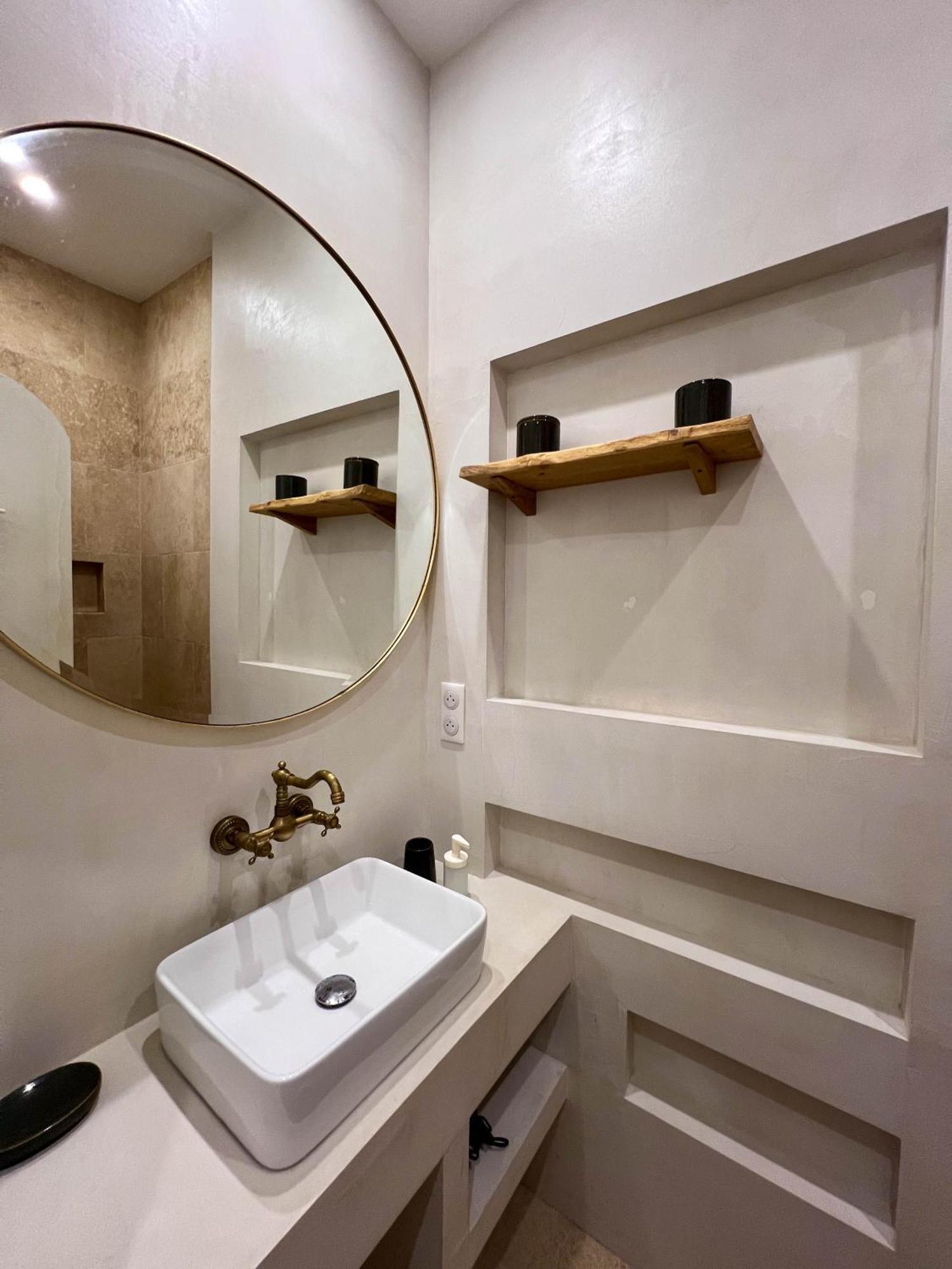 Ferienwohnung Chic Et Boheme A Endoume, A Deux Pas Du Vieux-Port Marseilles Exterior foto